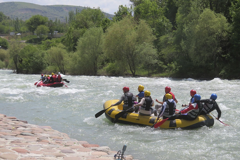 Rafting in Uzbekistan